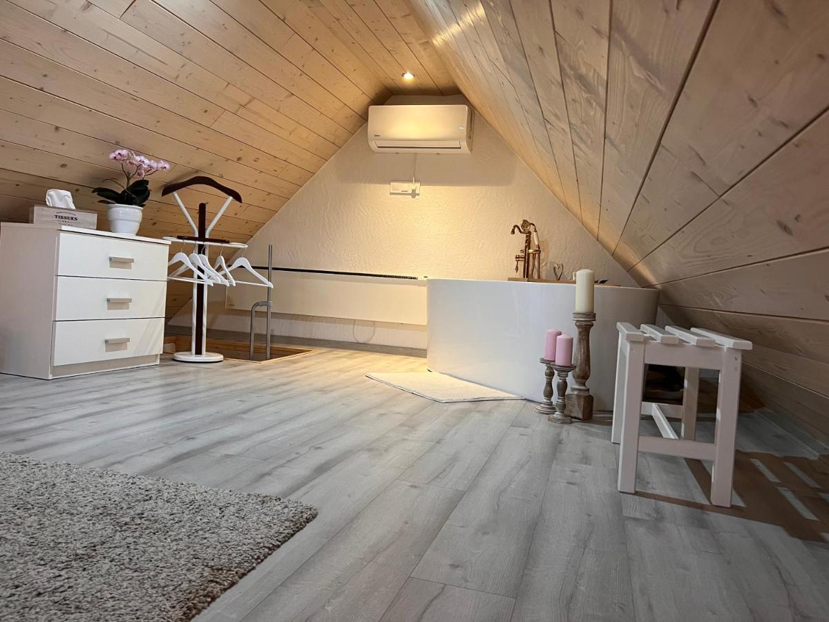 Pres-Lak Apartment Tarjan Ngoại thất bức ảnh